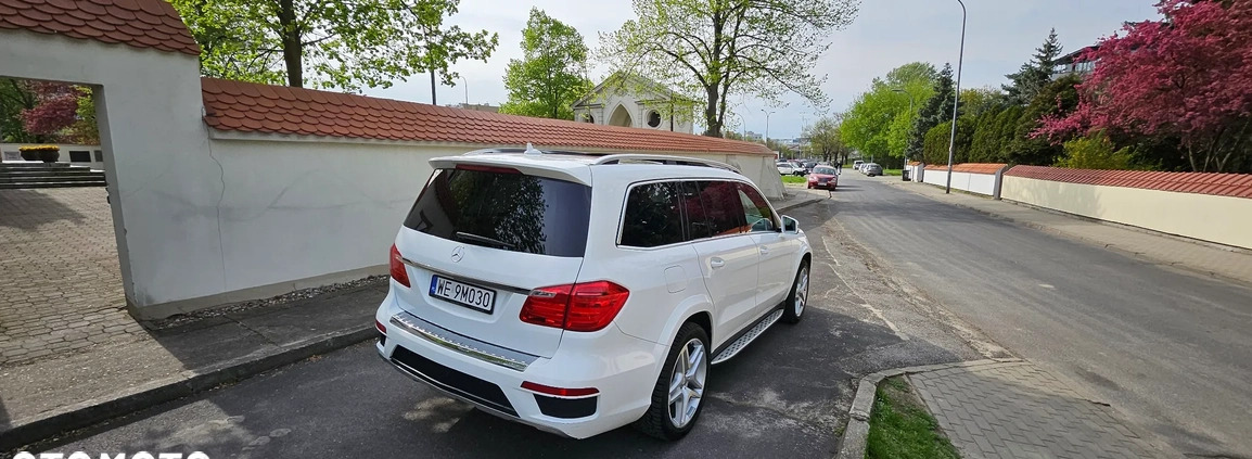 Mercedes-Benz GL cena 163333 przebieg: 201000, rok produkcji 2014 z Warszawa małe 781